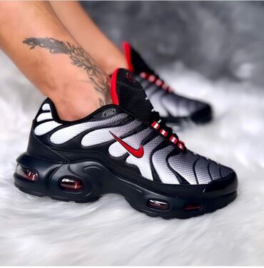 tn nike 41: Nike air max tn patike 

Novo
Brojevi 36 do 46