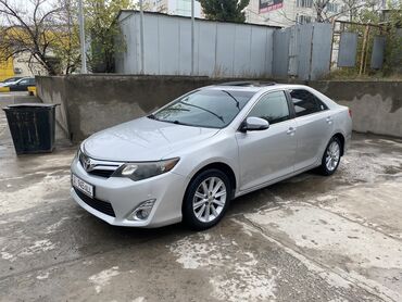 срочно продаю камри: Toyota Camry: 2012 г., 2.5 л, Бензин, Седан