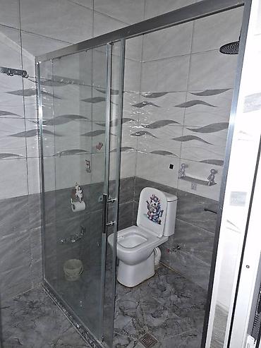 Uzunmüddətli kirayə mənzillər: Mənzil 12 mərtəbəli binanın 3 cü mərtəbəsində yerləşir. Yeni binadır — 3