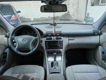 Mercedes-Benz: Mercedes-Benz 200: 1.8 l | 2006 il Sedan — 6