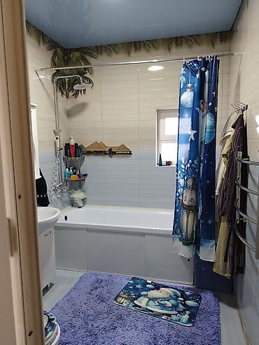 Продажа коттеджей и домов: Продается жилой дом с земельным участком (право частной собственности — 10