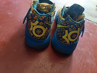 Nike KD basketbol ayaqqabısı - Model: Nike KD (Kevin Durant
