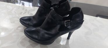 crop top h m: Ankle boots, 39