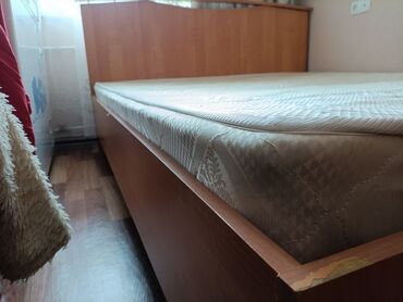 Двуспальные кровати: Двуспальная кровать, Б/у, С матрасом, длина - 193 см — 5