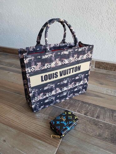 Torbe: Cena torbi 2600
cena novcanika 2200
cena kaisa 2200
Porez — 16