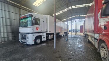 шины 13 размера: Тягач, Renault, 2013 г., Без прицепа