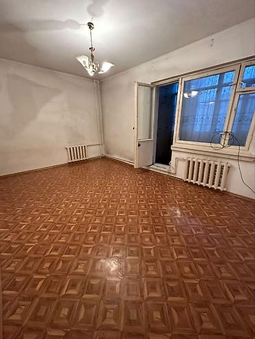 микрорайон: 1 комната, 35 м², Аламедин-1 мкр 105 серия, 2 этаж, Старый ремонт — 1