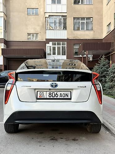 prius: Toyota Prius: 2016 г., 1.8 л, Вариатор, Гибрид, Хэтчбэк — 2