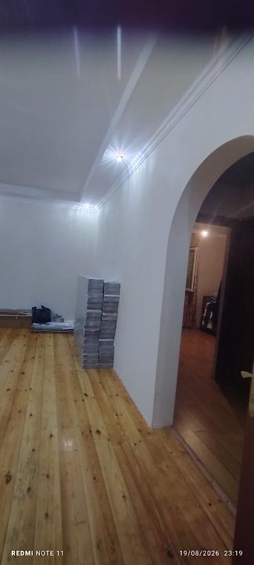 ev lokbatan: Lökbatan qəs. 4 otaqlı, 240 kv. m, Orta təmir — 6