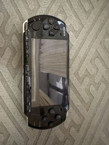 fifa 18: PSP 3001 Рабочее состояние, есть игры, карта памяти и зарядка в