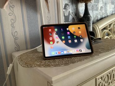naushniki apple s laitningom: Планшет, Apple, 10" - 11", Wi-Fi