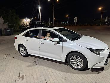 2022: Toyota Corolla: 2022 г., 1.2 л, Автомат, Бензин, Седан — 4