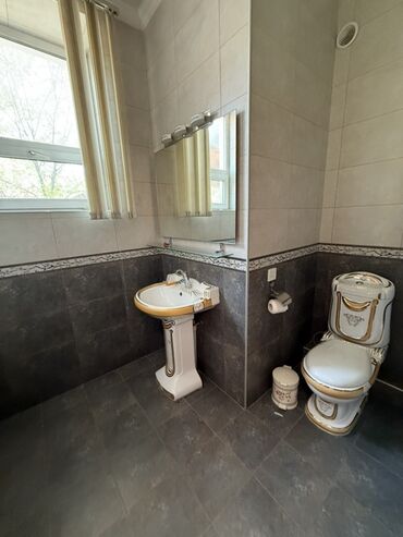 Продажа домов: Дом, 718 м², 6 комнат, Агентство недвижимости, Старый ремонт — 13