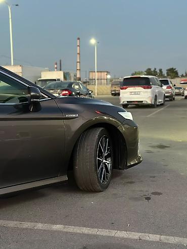 corolla 2016: Toyota Camry: 2022 г., 2.5 л, Вариатор, Гибрид, Седан — 5