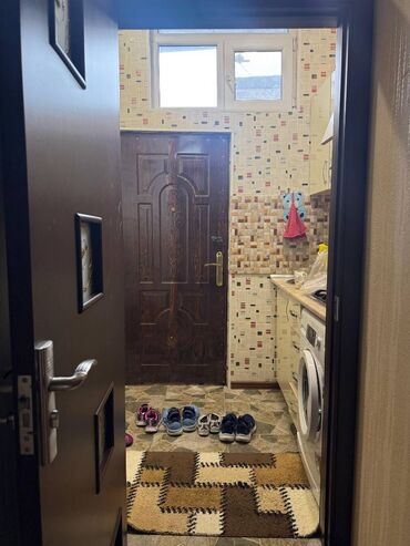 Uzunmüddətli kirayə mənzillər: 2 otaqli Chapayevde, Elieshref elizade kucesinde her cur sheraiti olan — 4