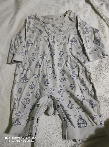 Paketi dečije odeće: Komplet garderobe za bebe (4 dela): - Bodi sa kratkim rukavima — 12