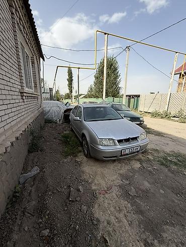 авто ярис: Volkswagen Bora: 2000 г., Механика, Седан — 2