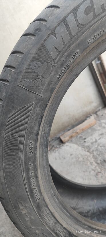 балон шины: Шины 225 / 45 / R 17, Б/у, 1 шт, Легковые, Michelin