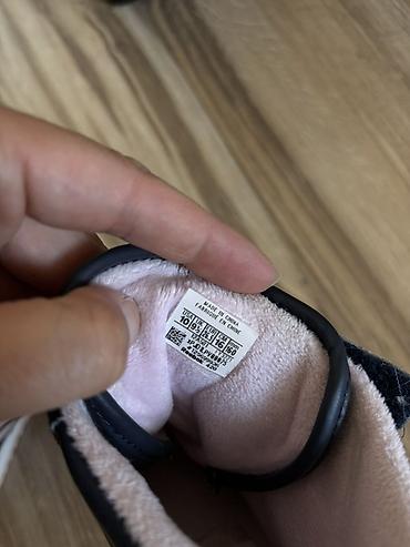 letece igracke za decu: Reebok dečje patike/čizme za hladnije vreme. Veličina 26,5. - Visoki — 5