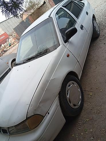 daew: Daewoo Nexia: 1996 г., 1.5 л, Механика, Бензин, Седан — 4