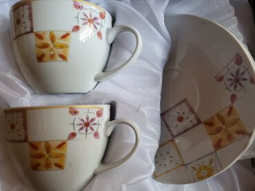 Kuhinjski setovi: Solje nove porcelanske za dvoje. Komada. 2. Tacne. 13,5cm. Solje na lalafo.rs — 3 Kuhinjski setovi: Solje nove porcelanske za dvoje. Komada. 2. Tacne. 13,5cm. Solje — 3