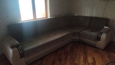 mürəbbə satışı: Künc divan