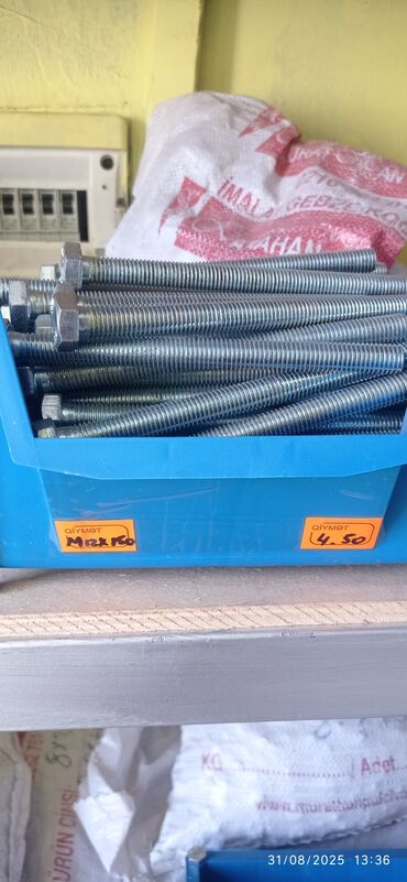 Boltlar: Metiz və bərkidici məhsulların geniş seçimi Təklif: - Boltlar — 11