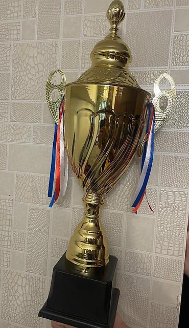 рог большой: Кубок наградной с крышкой и ручками.
Большой.
Высота 68 см — 2