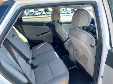 Hyundai: Hyundai Tucson: 2 l | 2017 il Krossover — 5