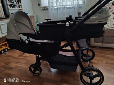 uşaq kalyaskaları: LxEkiz kalyaskasi 150azn.2aydi alinib kocle elaqedar satilir