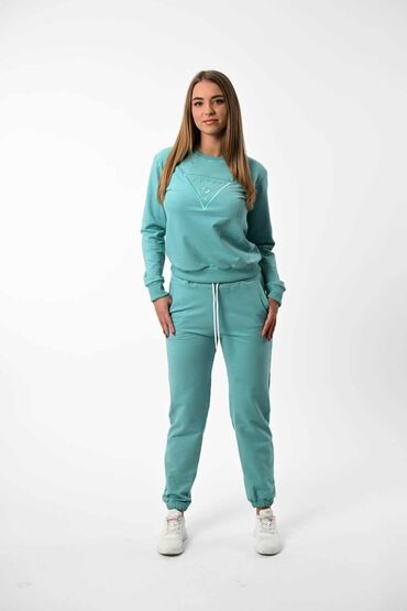 Gornji i donji deo: Ženske komplet trenerke u više boja. Vezen znak. Po super ceni od na lalafo.rs — 8 Gornji i donji deo: Ženske komplet trenerke u više boja. Vezen znak. Po super ceni od — 8