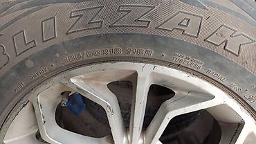 набор щеток: Комплект зимних шин Bridgestone Blizzak DMV2 на литых дисках — 2