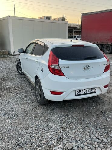 Hyundai: Hyundai Solaris: 2012 г., 1.6 л