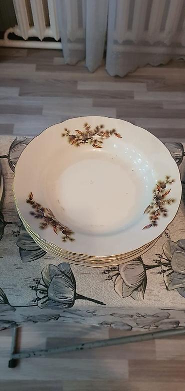 Наборы посуды: Набор чайных пар (чашка + блюдце), фарфор. Состав и дизайн: - — 8