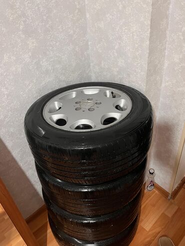 Disk təkərlər: İşlənmiş Disk təkər Mercedes-Benz 145 / 40 / R 16, 8 Boltlu