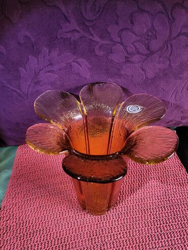 Ostali kućni dekor: Vaza nova iz 60,70ih. Samobor kristal,led kristal,rucni rad. Sve na na lalafo.rs — 4 Ostali kućni dekor: Vaza nova iz 60,70ih. Samobor kristal,led kristal,rucni rad. Sve na — 4