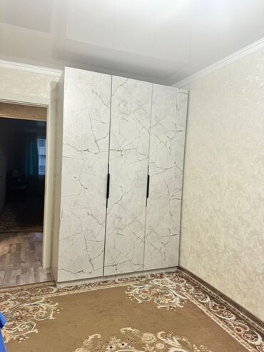 срочная продажа квартир в бишкеке без посредников: 3 комнаты, Собственник, Без подселения, С мебелью полностью