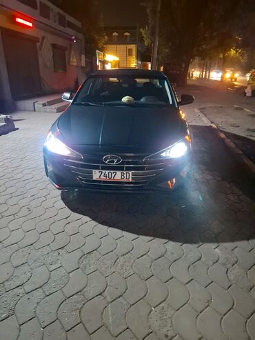 елентра хундай: Hyundai Elantra: 2019 г., 2 л, Автомат, Бензин, Седан