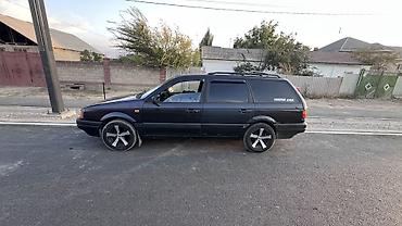 Volkswagen Passat Variant: 1991 г., 1.8 л, Механика, Бензин, Универсал