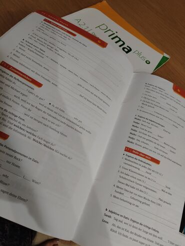 Udžbenici: Polovni udžbenici za 7.razred. Veoma dobro očuvani.Cena je od — 21
