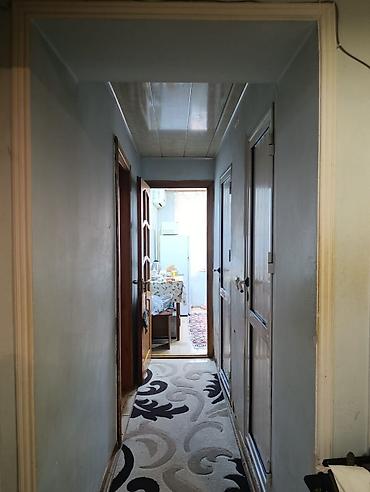 Həyət evləri və villalar: 3 otaqlı Bina evi satılır. - Planlaşdırma: geniş qonaq otağı, 2 yataq — 2