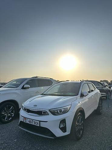 aion s: Kia Stonic: 2020 г., 1.4 л, Автомат, Бензин, Кроссовер — 3