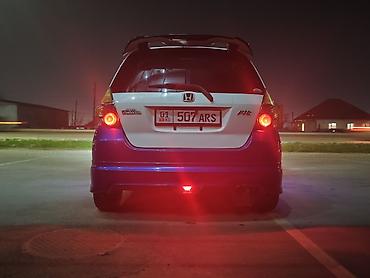 Honda: Honda Fit: 2005 г., Хэтчбэк — 14