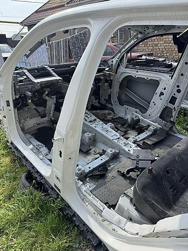 suv: Кузовная перегородка BMW, Б/у — 4