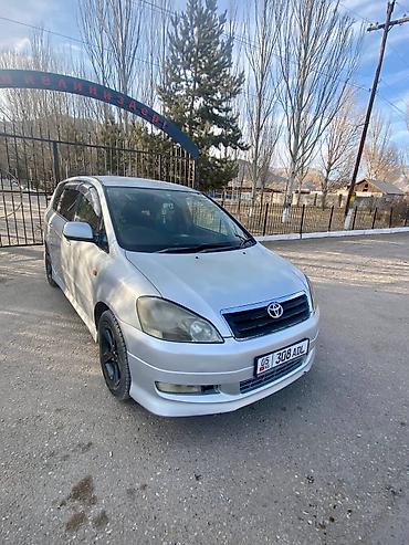 Toyota: Toyota Ipsum: 2002 г., 2.4 л, Автомат, Газ, Минивэн — 2