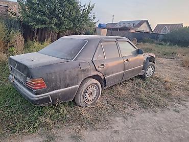 w12: 35000 сомMercedes-Benz W124 седан — кузов на разбор или под проект — 1