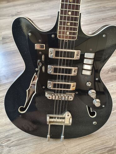Klavişli alətlər: Elektron gitara, Gibson, İşlənmiş, Ödənişli çatdırılma