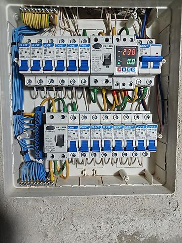 Электрики: Электромонтажные работы под ключ Профессиональный монтаж и сборка — 1