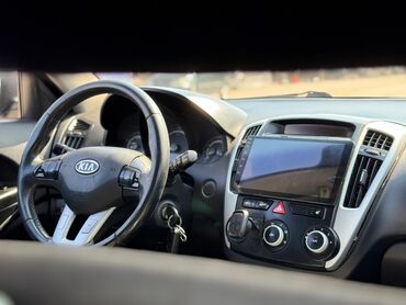 авто из кореи в наличии в бишкеке: Kia Ceed: 2011 г., 1.6 л, Механика, Газ, Хетчбек