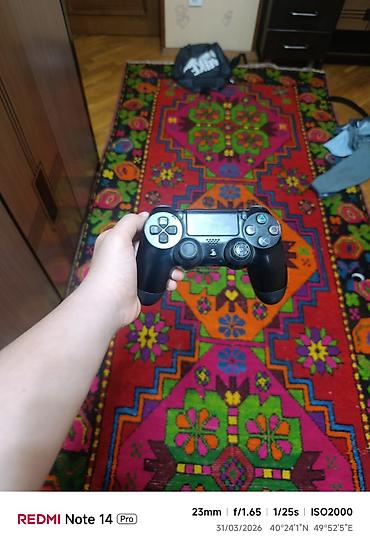 Видеоигры и приставки: Işləmir PlayStation 4 DualShock 4 simsiz oyun pulti - Rəng: qara - — 1